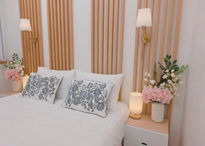 Gyeongbokgung 8 Min By Bus ㅣfree Birthday Anniversary Decor ㅣ Private Near A Korean Traditional Market Street Food ㅣ Appartement